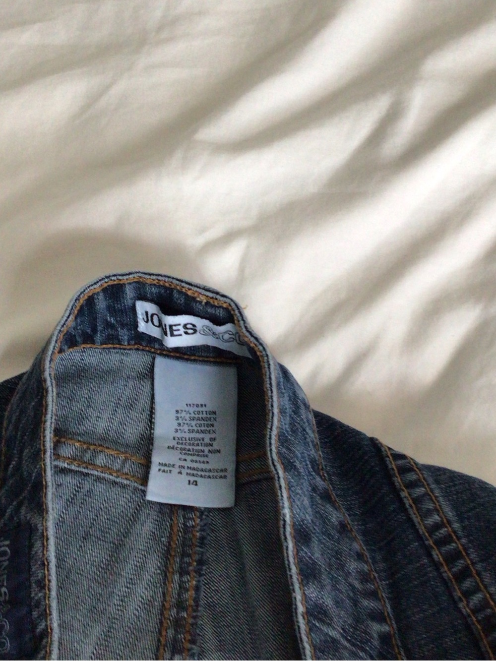 Cropped Cotton Ankle Jeans in Dark Blue - Casual Cuffed Style - Picture 4 of 5